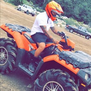 Meet your Posher, Eric